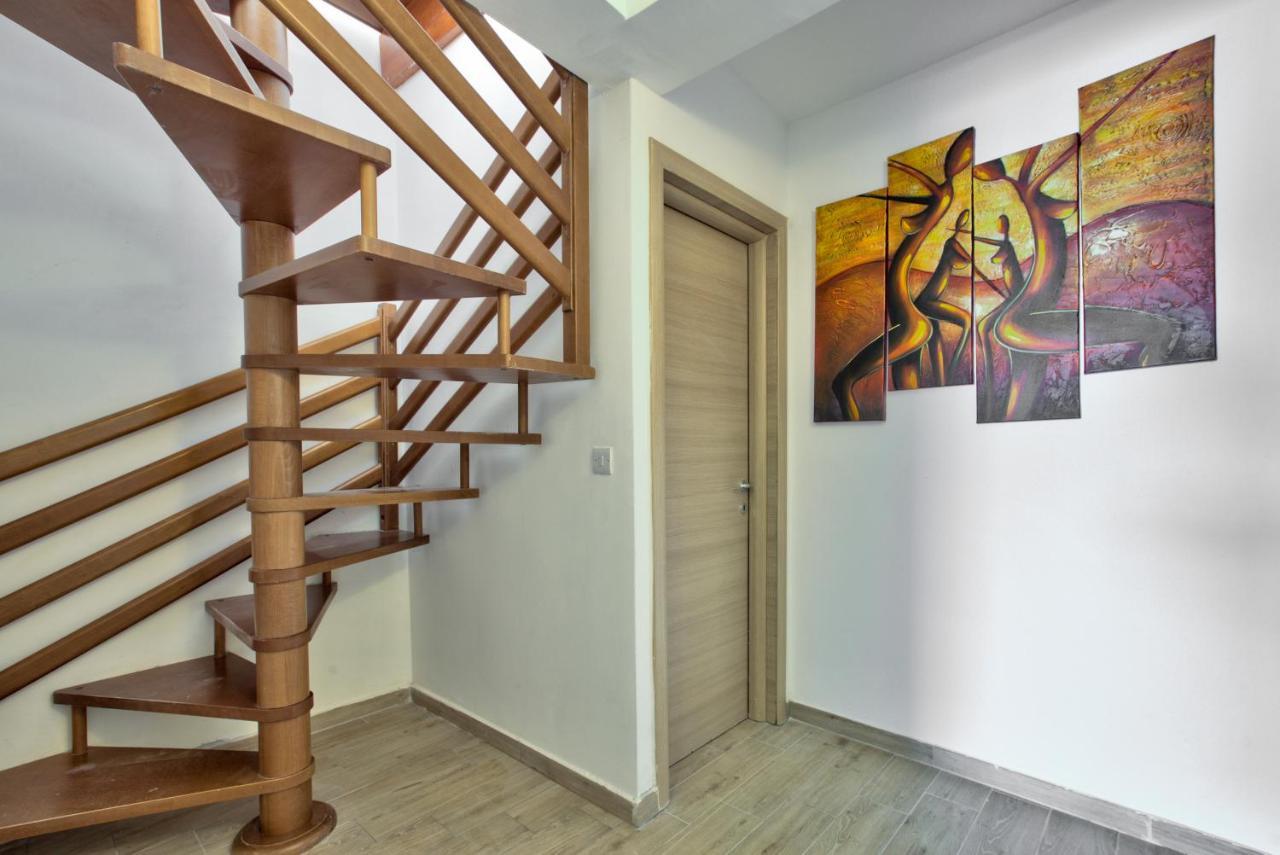 Sliema Duplex Penthouse With Sea Views & Private Terrace By Shortletsmalta Apartment Luaran gambar