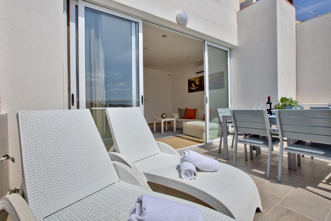 Sliema Duplex Penthouse With Sea Views & Private Terrace By Shortletsmalta Apartment Luaran gambar